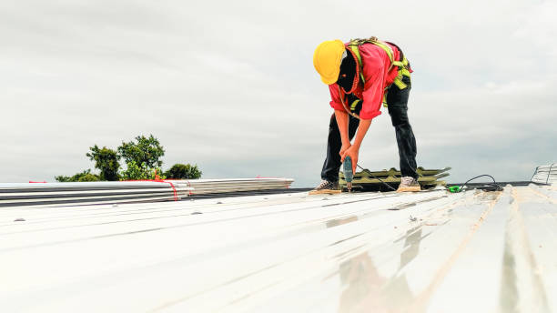 Best Flat Roofing  in Osseo, WI